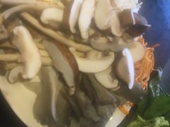-宽板凳老灶火锅(南礼士路店)