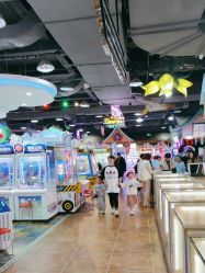 -菲菲羊乐园(临平银泰城店)