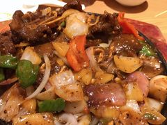 铁板牛仔骨-粤域茶餐厅