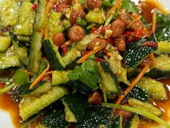 拍青瓜-蒙乡烤全羊·烤羊腿(京溪同和店)