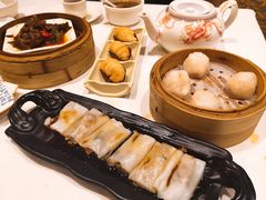 榴莲千丝酥-稻香酒家·34年老字号·港式粤菜(汉街店)