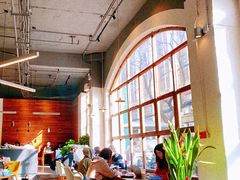 靠窗位-VESH COFFEE(定西路店)