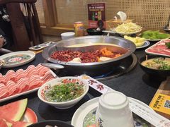 -沸炉重庆老火锅(军事博物馆店)