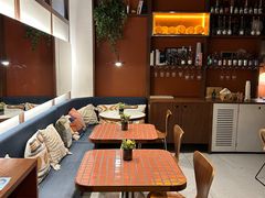 -LUNEURS月乐诗·烘焙甜品(华山路店)