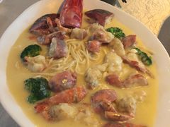 -玖食龙虾主题餐厅