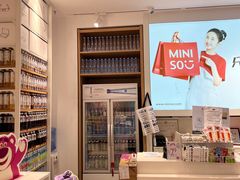 -名创优品(山东青岛华润万象城店)