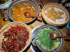 -吃饭皇帝大土家民族菜(正大广场店)