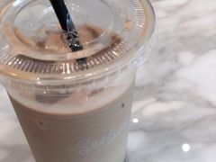拿铁-Seesaw Coffee(上海国金中心店)