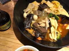 -万记麻辣烫国展总店