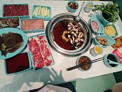 -季季红火锅(柳州城中万达二店)