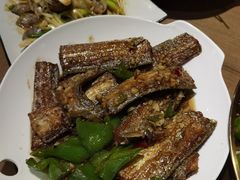 -臻鲜燕海鲜融合餐厅(金陵style店)