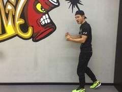 二逼青年欢乐多-Freedom Fitness私教健身俱乐部(徐虹北路店)