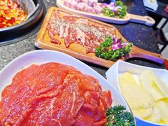 -热火朝天鲜切牛肉火锅(南强街巷店)