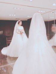 点击看大图 -GRACE KELLY婚纱与礼服(北京店)