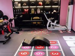 -简·无界健身工作室·运动康复·体态(石厦店)