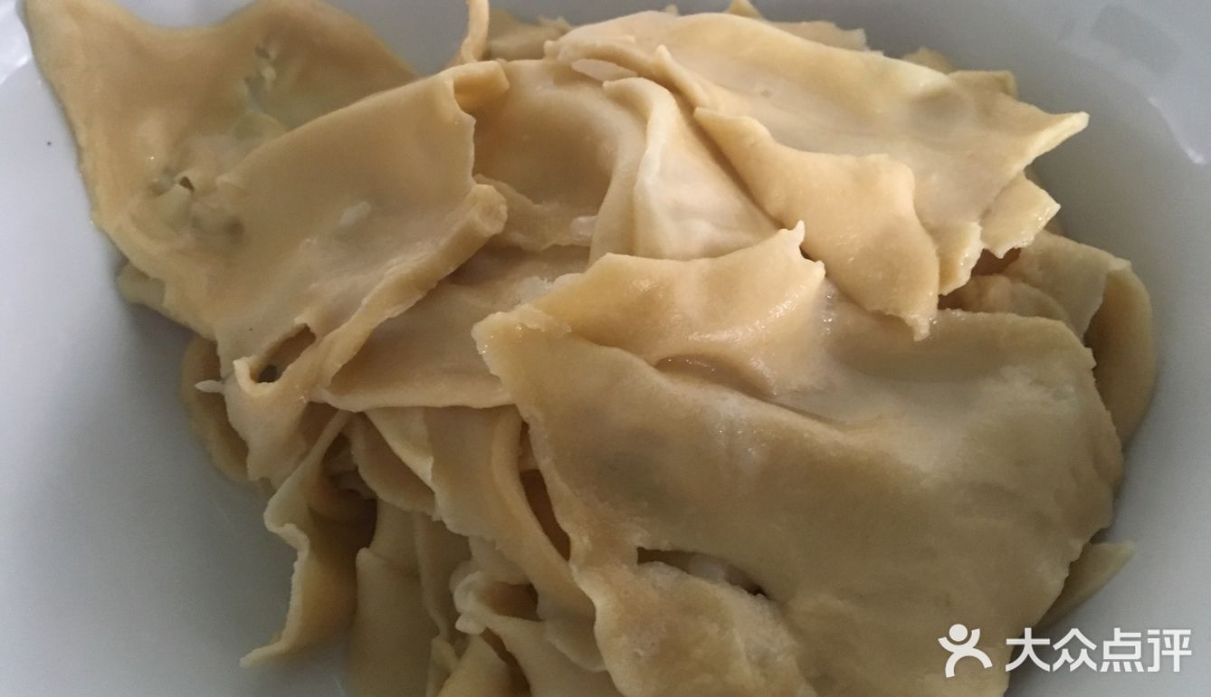 午餐首选好吃美味的青菜面疙瘩
