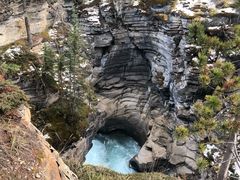 -阿萨巴斯卡瀑布观景点