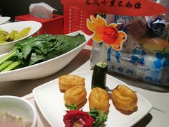 -海底捞火锅(泉城路店)