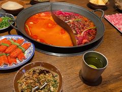 -萍姐火锅·公路夜市(武汉首店)