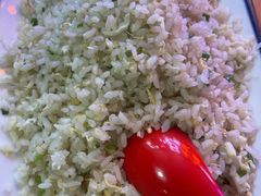 -虾弄弄海派小龙虾·牛羊蝎子火锅