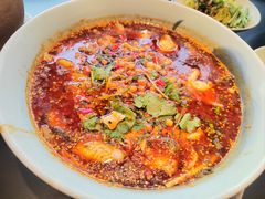 -麻六记(凤凰汇店)