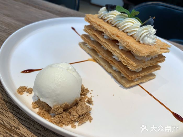 Vanilla Specialty Coffee(八大关店)伯爵茶拿破仑图片