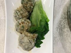 白灼鲮鱼球-聚鲜港（五洞）牛肉自选火锅