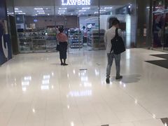 -好世界商业广场(北京国际中心店)