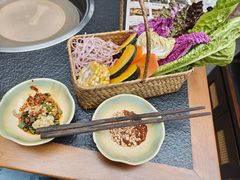 -菌自由丨野生菌火锅特色庭院餐厅(丽江古城店)