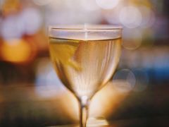 vesper-Whisper Bar 