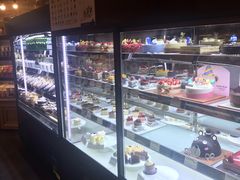 面包甜点陈列柜-多乐之日(和平伊势丹店)