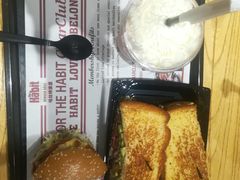 -The Habit Burger Grill 哈比特汉堡(爱琴海店)
