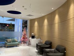 -瑞尔齿科(上海长风大悦城店)