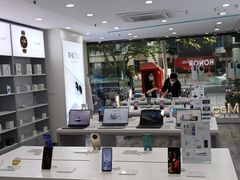 -荣耀授权专卖店(黄浦浙江中路店)
