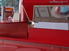 -UNI UNI(环亚凯瑟琳店)