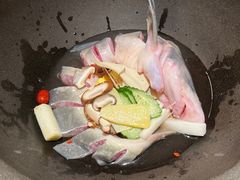 -鲜潭蒸汽石锅鱼(五道口购物中心店)