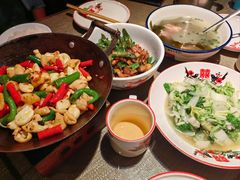 -老湖南民间菜·牛肉十八炒(花都店)