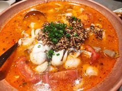 野果酸汤鱼-云海肴·汽锅鸡·云南菜(高德置地店)