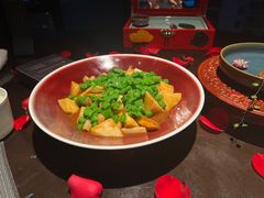 -江上荟·创意中国菜(绿地缤纷城店)