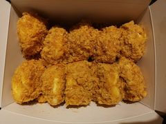 蟹黄风味小贝-鲍师傅糕点(江苏路店)