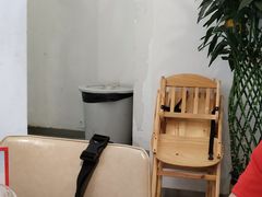 -张大师鸭爪爪特色干锅(南湖店)