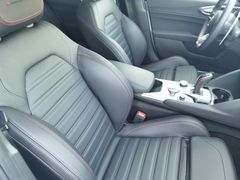 -上海保利玛莎拉蒂和阿尔法罗密欧(华翔路店)