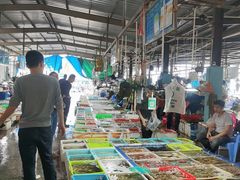 -霞涌市场海鲜摆卖区
