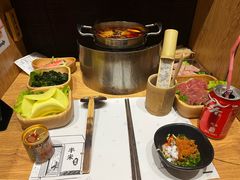 极品纯虾滑-独食火锅·半米屋台(望平街店)