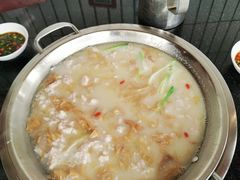 -老来福·非遗酸汤兔(凯旋路店)