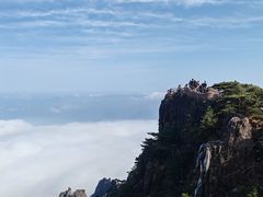 -黄山光明顶山庄