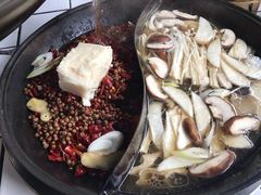-瓜西西重庆火锅(花溪店)