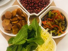 -围龙屋客家食府(福田店)