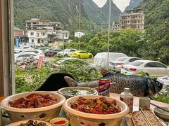 -梁姐啤酒鱼(兴坪古镇店)