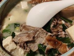 鸭架汤-小桃红·东北菜·春饼烤鸭(南阳湖街店)